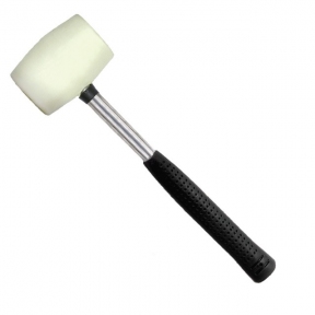 Киянка резиновая 450 г. 65 мм, белая резина, металлич. ручка INTERTOOL HT-0227